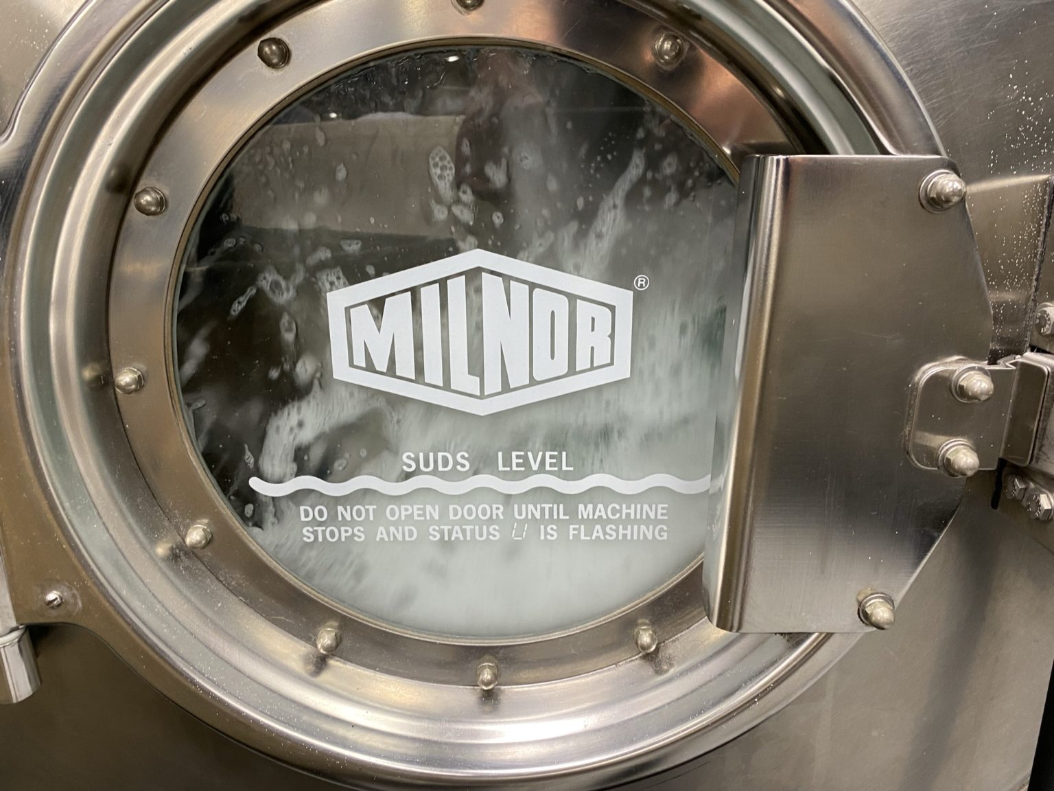 Looking for a Dry Cleaners? Davis Dry Cleaners